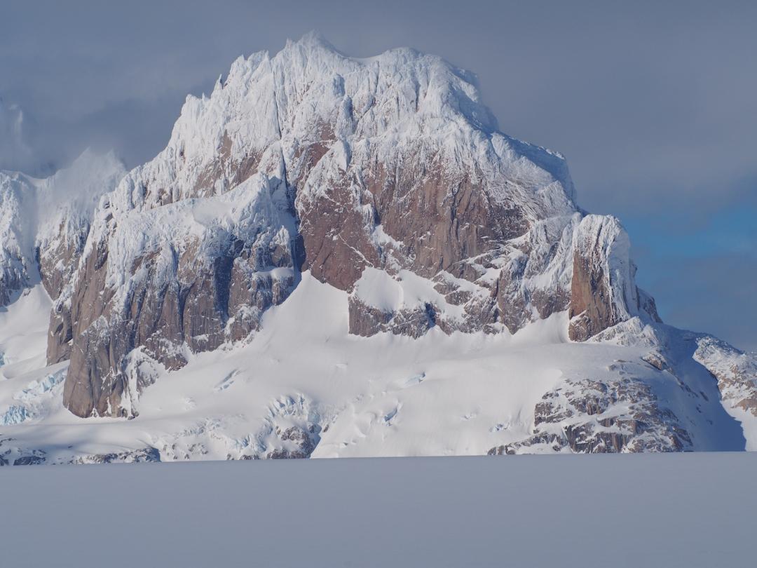 Cerro Nora Oeste Patagonia