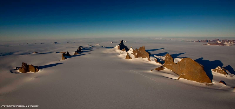Ulvetanna, Antartide