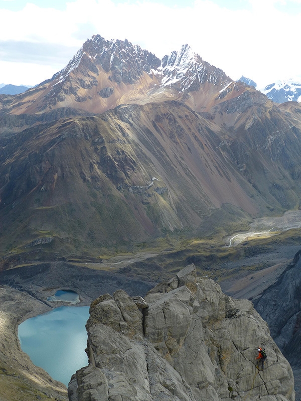 Cordillera Huayhuash, Peru - Carlo Cosi, Davide Cassol