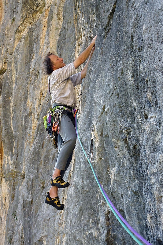 Certification and classification of crags, bolter responsibility and training