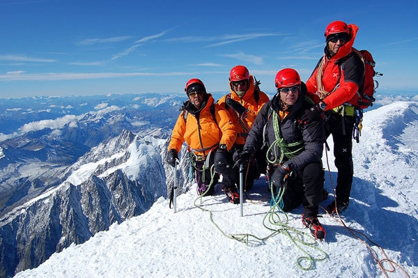 In vetta al Monte Bianco a meno di un anno da un infarto