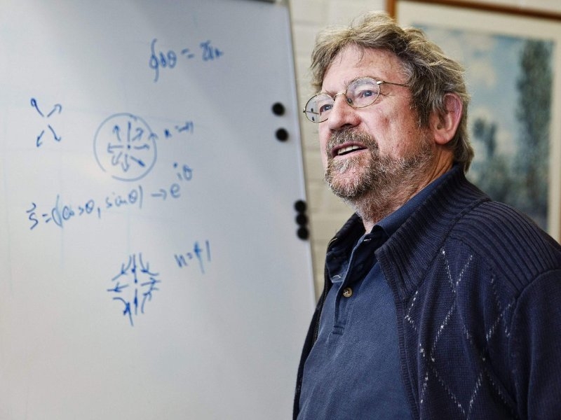 Mike Kosterlitz Nobel Prize in Physics