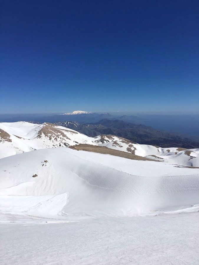 Lo scialpinismo e la gioia dello sciatore libero. Di Matteo Pellin - Società Guide Alpine Courmayeur