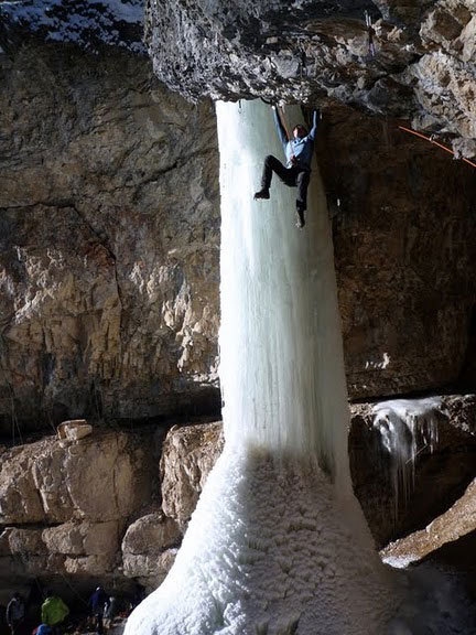 Ice climbing and dry tooling in Val di Fassa, Dolomites