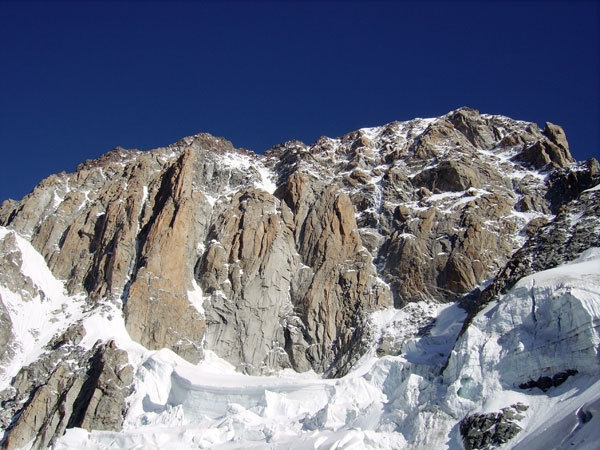 Bivacco Lampugnani - Grassi al colle Eccles (Monte Bianco)
