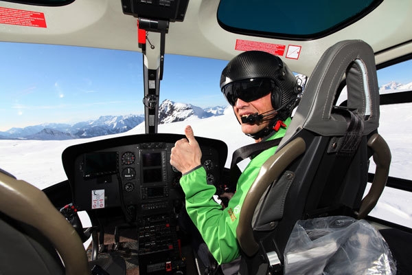 Helicopter rescue in Nepal