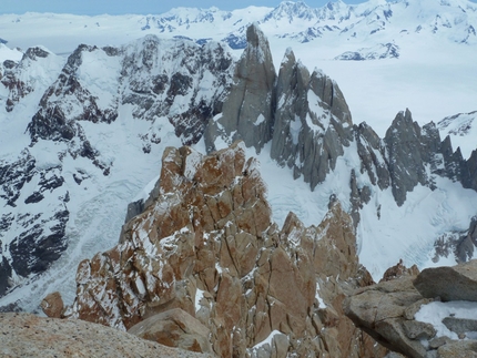 Supercanaleta, Fitz Roy, Patagonia - Just below the summit, view onto the final pitches