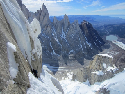 Cerro Standhardt El Caracol, new route in Patagonia by Colin Haley and Jorge Ackerman