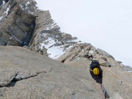 Aguja Guillaumet, Fitz Roy, Patagonia - Exiting pitch 5