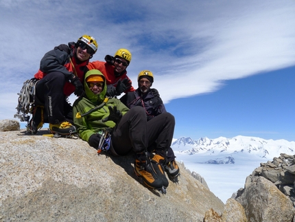Fitz Roy, Patagonia - Cumbre! Damiano Barabino, Sergio De Leo, Marcello Sanguineti e Christian Türk in cima al Fitz Roy.