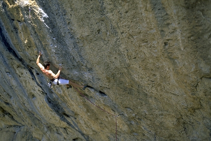 Céüse – France - Francesco Tremolada climbing Rosanna 8a, Céüse
