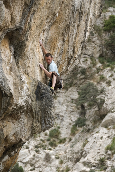 Gorge Blau, Mallorca - Gorge Blau: Jack Geldard climbing Chill Out 8a.