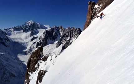 Aiguille du Moine, ski and snowboard descent of SE Face