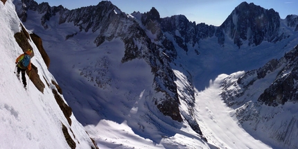 Aiguille du Moine - On 21/02/2012 Davide Capozzi, Julien Herry, Stefano Bigio, Francesco Civra Dano and Luca Rolli carried out a rare ski and snowboard descent of the SE Face of Aiguille du Moine (Mont Blanc).