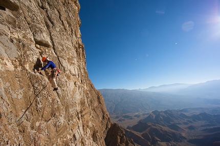 Arnaud Petit, Read Macadam and Alex Ruscior climbing in Oman