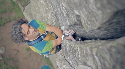 Crack climbing with the Italian Mountain Guides 7: Off width climbing