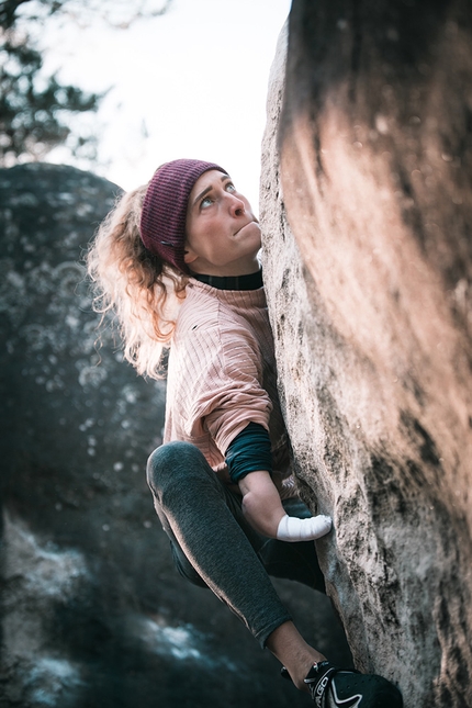 Solenne Piret climbing Onde de Choc at Fontainebleau