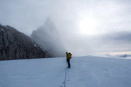L'appel du vide - Cerro Mangiafuoco in Patagonia climbed by Paolo Marazzi, Luca Schiera