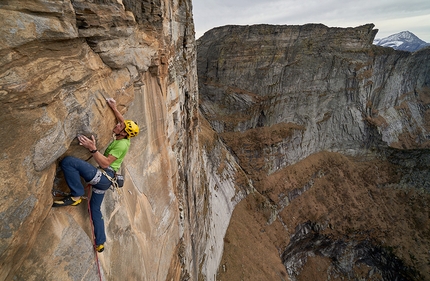 Leap of Faith, Matteo Della Bordella and Alessandro Zeni climbing Poncione d’Alnasca in Switzerland