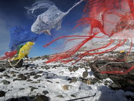 Ueli Steck - Prayer flags on the South Col of Everest.