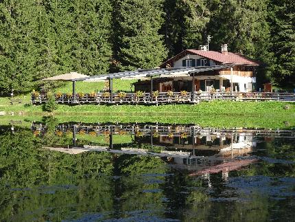 Lake Pianozes, Dolomites - Lago di Pianòzes, Dolomites