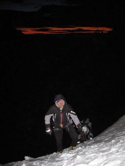 Cerro Standhardt, Herron and Egger Traverse (Patagonia) - Ascending to Bloque Empontrado towrds Cerro Standhardt
