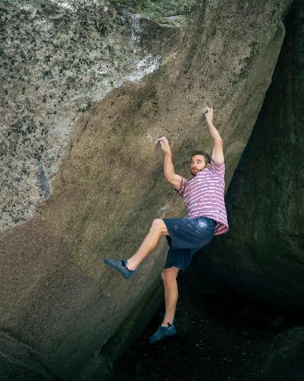 Florian Wientjes Floatin Japan - Florian Wientjes making the first repeat of Floatin (8C+) in Japan, October 2023