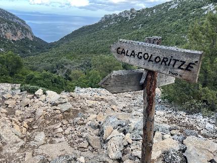 Sole Incantatore Aguglia di Goloritzé, Sardinia - Walking to Aguglia di Goloritzé