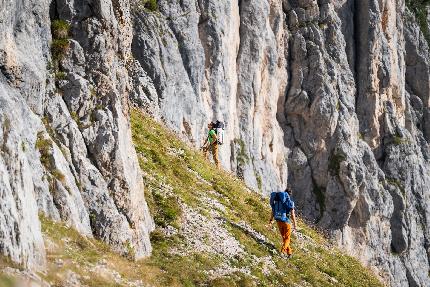 Monte Fop, Dolomiti, Federico Dell'Antone, Giovanni Zaccaria - El Morbin al Monte Fop (Dolomiti): alla base della parete