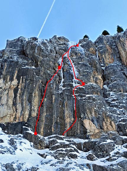 Mëisules dala Biesces, Sella, Dolomites, Rolando Varesco - The mixed climbs 'Alpinewelten' and 'Dünnes Wasser' on Mëisules dala Biesces, Sella, Dolomites