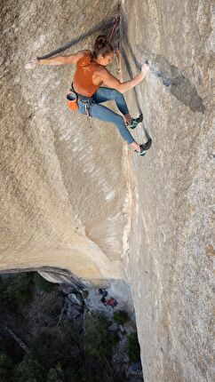 Amity Warme climbing Book of Hate in Yosemite