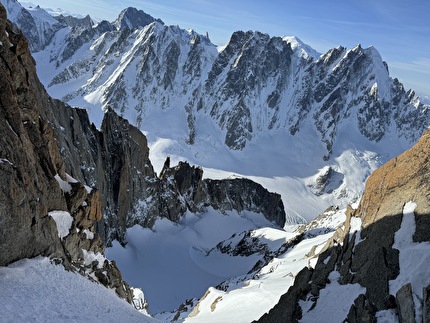 Aiguille d’Argentière, Arête Charlet Straton, Tom Lafaille, Fay Manners - Making the first ski descent of Stratonspherique on Aiguille d’Argentière (Tom Lafaille, Fay Manners 17/02/2024)
