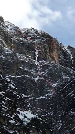 Martin Feistl - The line of 'Daily Dose of Luck' on Hammerspitze in Pinnistal, Austria established solo by Martin Feistl on 24/01/2024