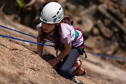 Climbing Technology - Arrampicata: divertimento in sicurezza anche per i più piccoli grazie all’attrezzatura Climbing Technology
