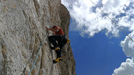 Vajolet Towers, Rosengarten, Dolomites, Luca Giupponi, Marco Fiorentini, Dino Vanzetta - Luca Giupponi making the first free ascent of 'Tokyo 2021' on Torre Est, Vajolet Towers, Rosengarten, Dolomites (Luca Giupponi, Marco Fiorentini, Dino Vanzetta)