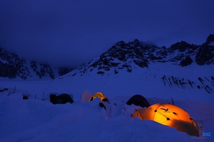 Alaska - Nuove vie nelle Revelation Mountains in Alaska aperte dal team sloveno Freeapproved dal 10/04 - 02/05/2012.