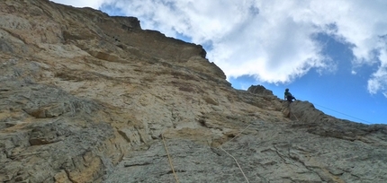 Luka Krajnc & Luka Lindič - Forest Gump (VIII+, 600m), parete nord Rocchetta Alta, Bosconero, Dolomiti.