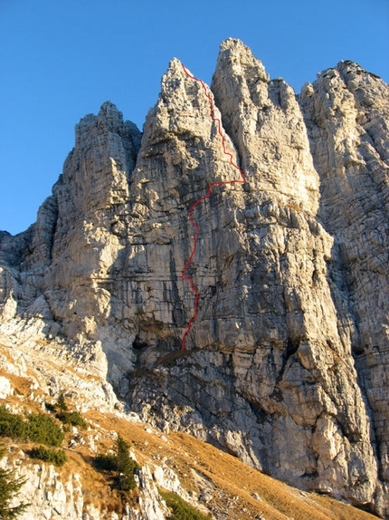 Cima Valscura - Via 'Gigi dal Pozzo e Maurizio Fontana '(280m, IX-) sul secondo pilastro della parete Sud Ovest della Cima di Valscura (Dolomiti Feltrine)