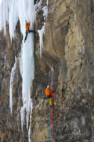 Robert Jasper - Robert Jasper & Bernd Rathmayr during the first ascent of Almdudler, M 9+/10-, 350m, Kandersteg, Switzerland