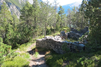 Sentiero dei Fortini - Monte Scale - Sentiero di Ferrarola