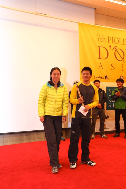 Piolets d'Or Asia 2012 - I cinesi Zhou Peng e Lee Shuang, vincitori del Piolets d'Or Asia 2012