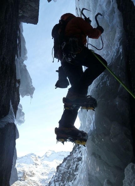 Hochgasser, Austria - Hochgasser (2922m): Ben Gassa (M5/M6, WI5, 700m, Isidor Poppeller, Vittorio Messini 16/11/2012)