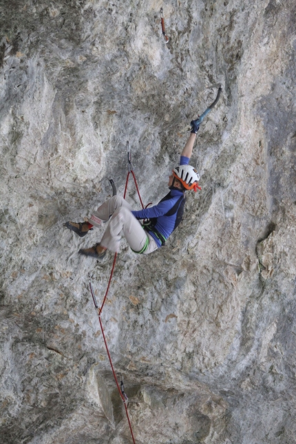 Lucie Hrozová - Lucie Hrozová climbing Spiderman M13 at Eptingen, Switzerland.