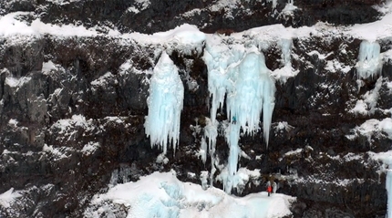 Video: Iceland ice climbing aerial view