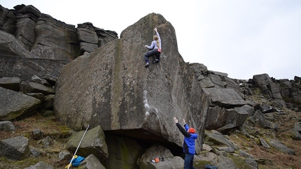 Mina Leslie-Wujastyk makes first female ascent of Careless Torque at Stanage