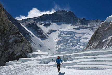 Everest NO2 Expedition - Jon Griffith, con il Lhotse nello sfondo