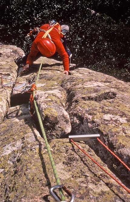 Casteddu de su dinai - Sardinia - 1983, Cecilia Marchi during the first ascent.