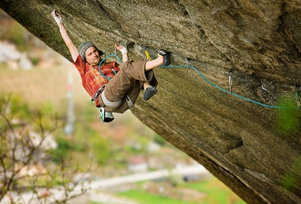 Nicolas Favresse - Nicolas Favresse making the first repeat of Greenspit, 8b+, Valle dell'Orco, Italy