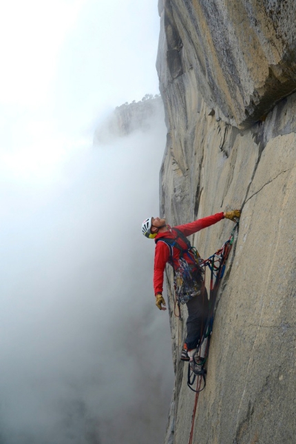 Steve Bate - Steve Bate soloing the route Zodiac, El Capitan, Yosemite