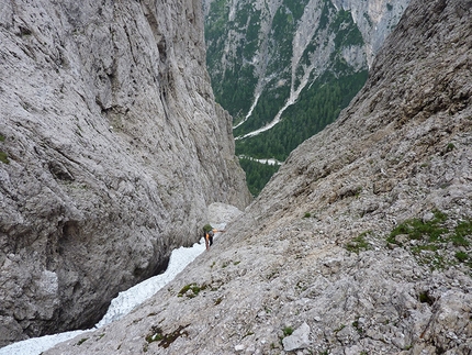 Via Cappellari - Timillero North Face, Sass d'Ortiga (Pale di San Martino, Dolomites) - Approaching the North Face of Sass d'Ortiga
